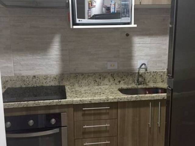 #197 - Apartamento para Venda em Carapicuíba - SP - 2